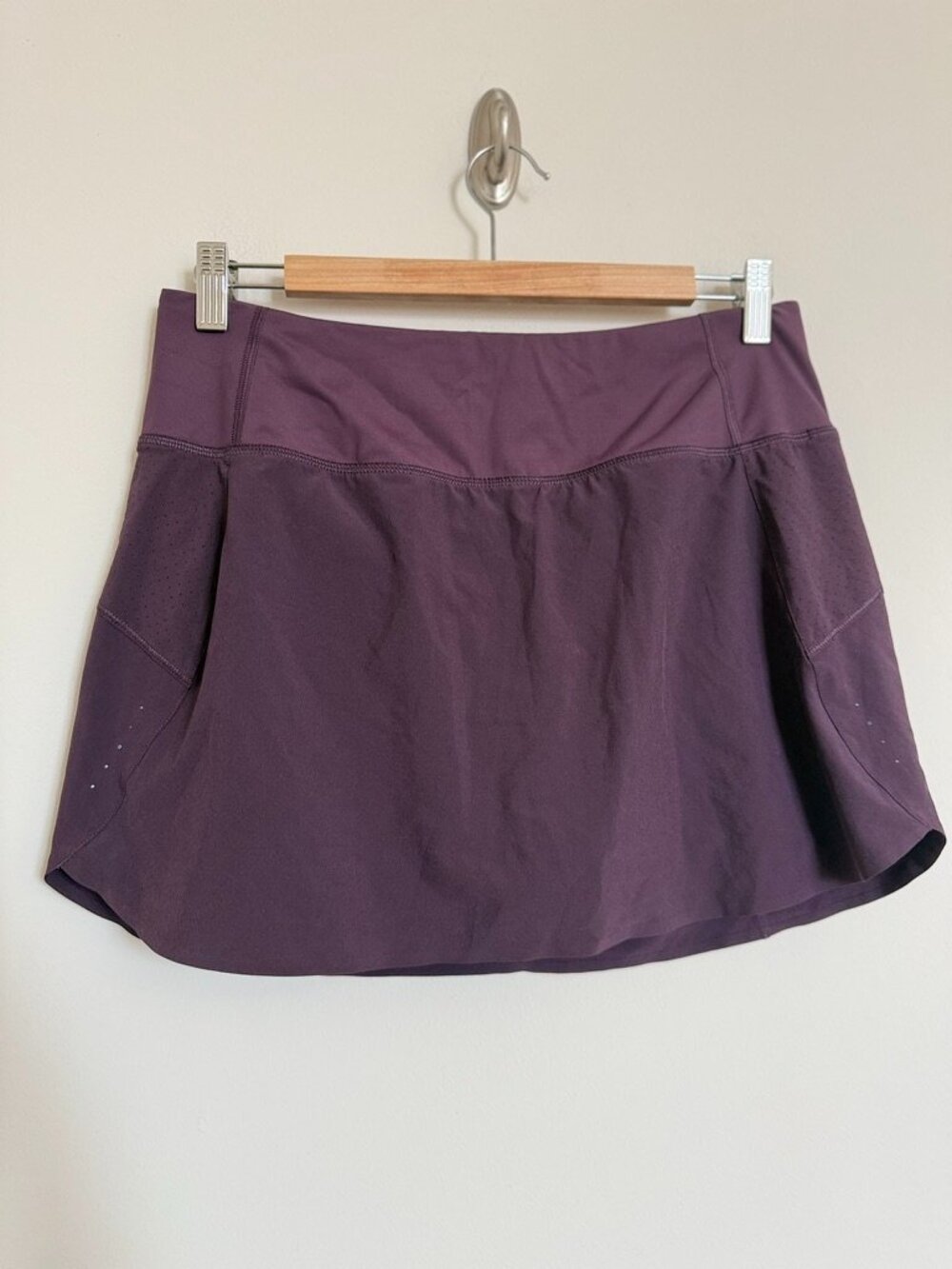 Athleta Run With It Purple Skort Medium Tennis Golf Running Athleisure Skirt - Picture 2 of 8